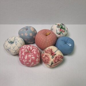VTG Quilted Apple Pin Cushions Set of 7 Floral Sewing Decor Primativ Cottagecore